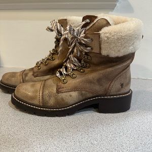 **SOLD** Frye Samantha Hiking Boots